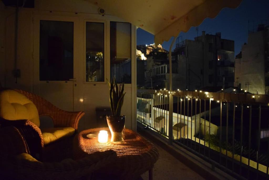 Ferienwohnung Under The Hill Athen Exterior foto