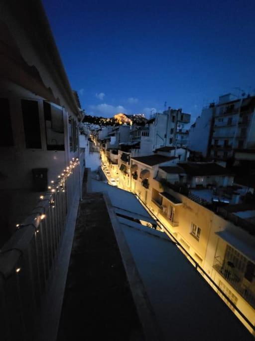 Ferienwohnung Under The Hill Athen Exterior foto
