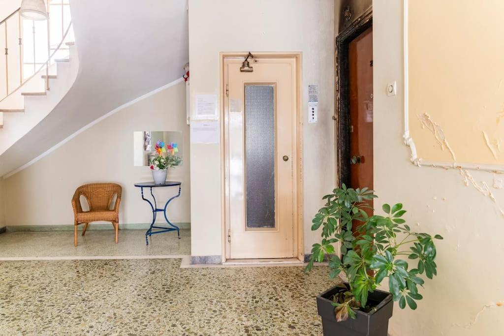 Ferienwohnung Under The Hill Athen Exterior foto