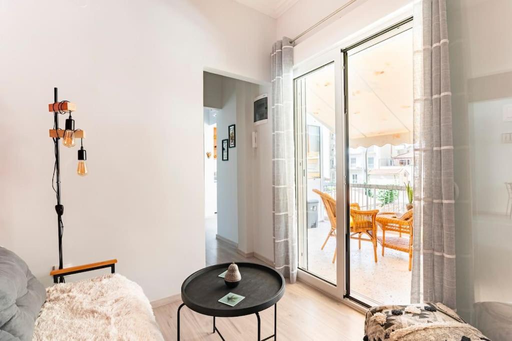 Ferienwohnung Under The Hill Athen Exterior foto